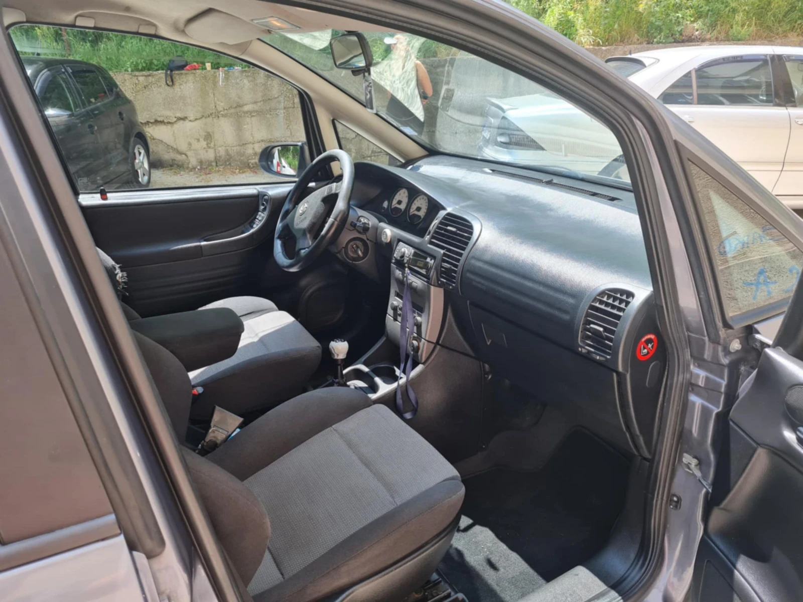 Opel Zafira 2.0   101к.с.  OPC - изображение 7
