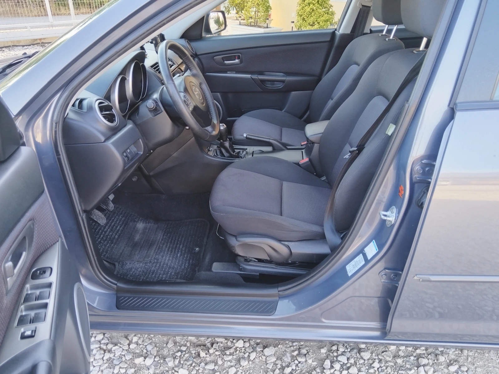 Mazda 3 1.6HDI-154996км-Клима - изображение 7