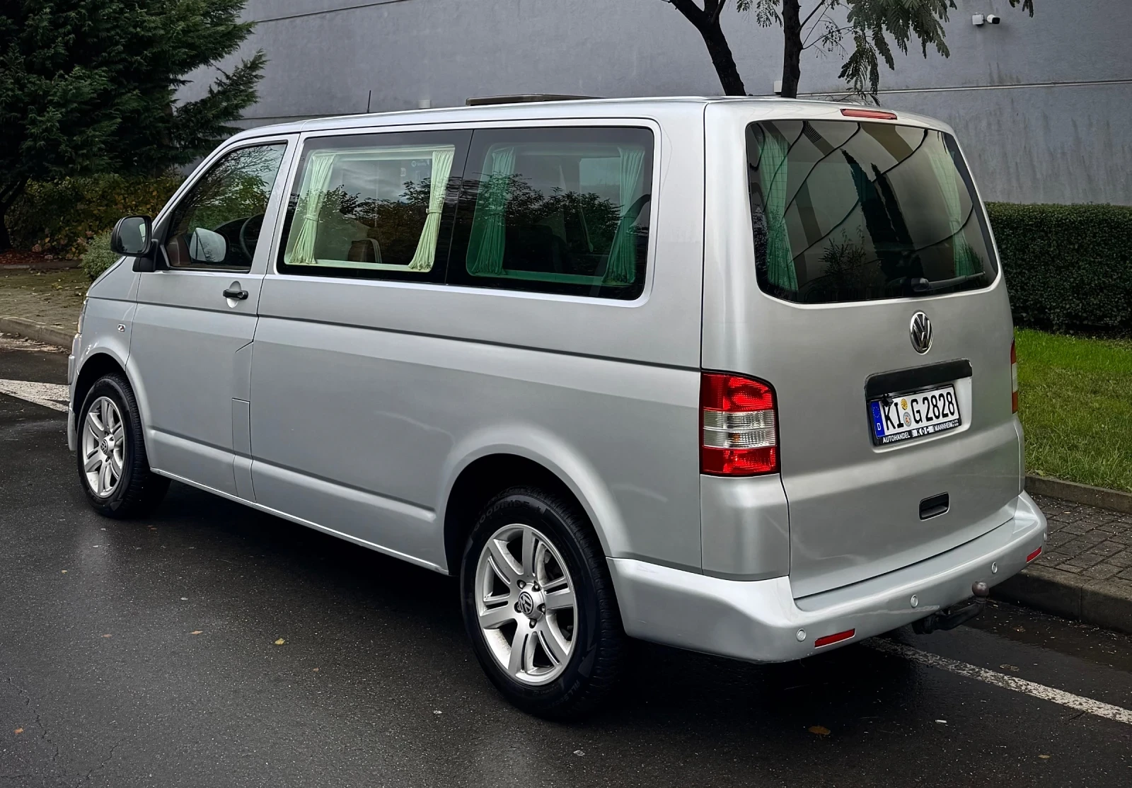 VW Multivan 2.0TDI VIP BUSINESS CLASS FULL TV 135. | Mobile.bg   3