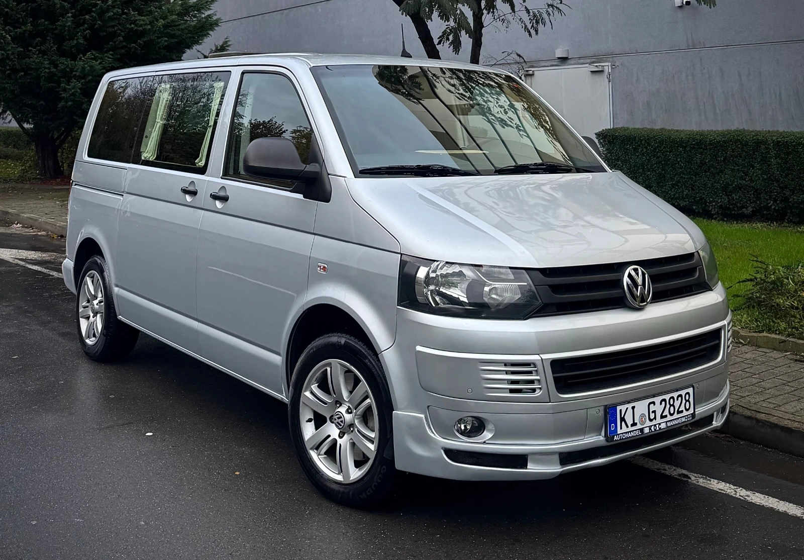 VW Multivan 2.0TDI VIP BUSINESS CLASS FULL TV 135. | Mobile.bg   2