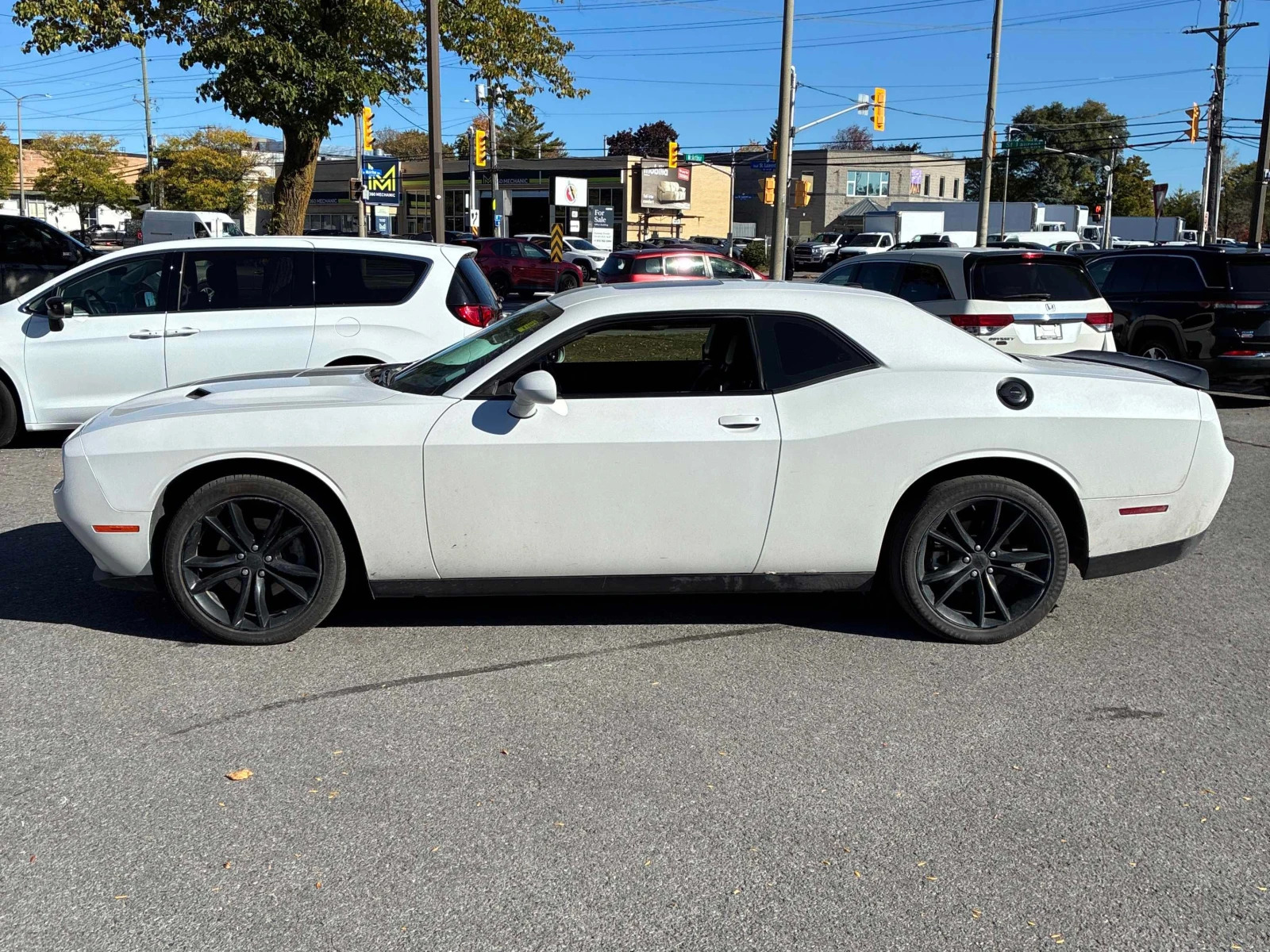 Dodge Challenger SXT * * CARFAX * * АВТО КРЕДИТ * *  - изображение 4
