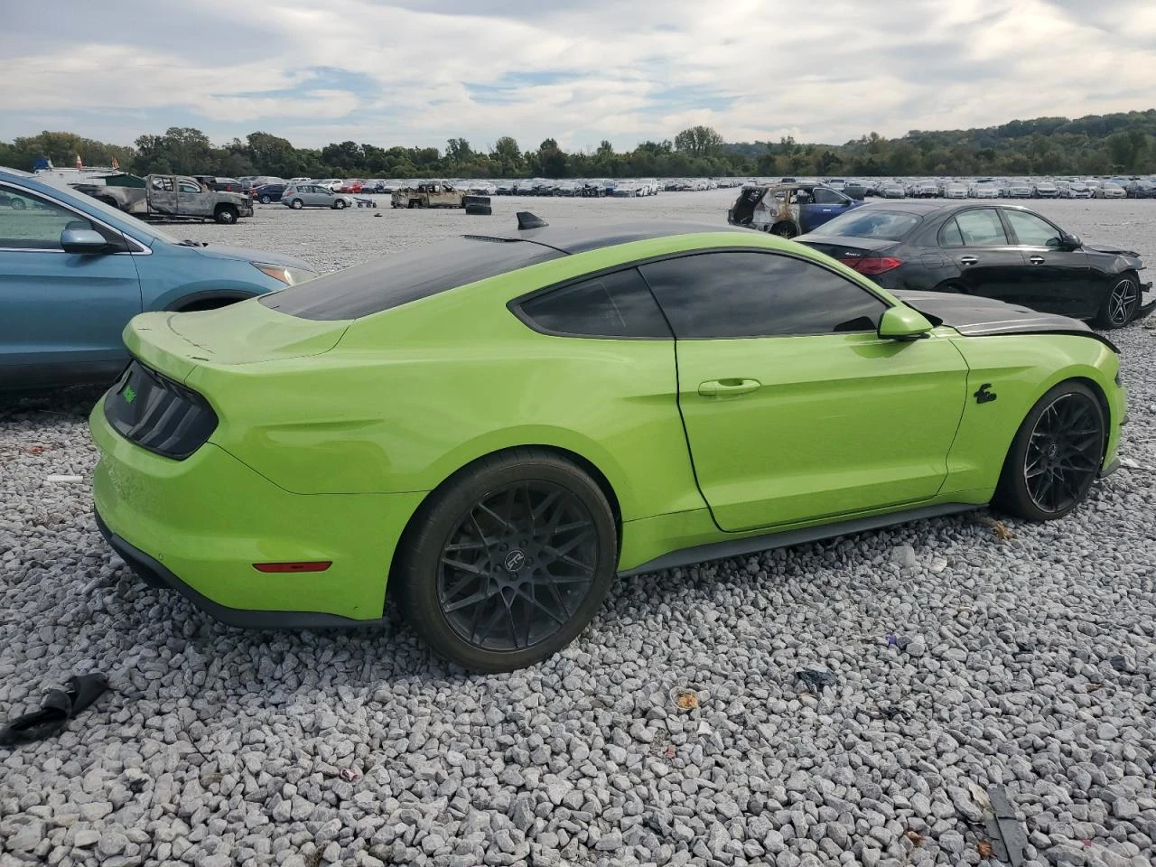 Ford Mustang GT* ПОДГРЕВ* 5.0 - изображение 6