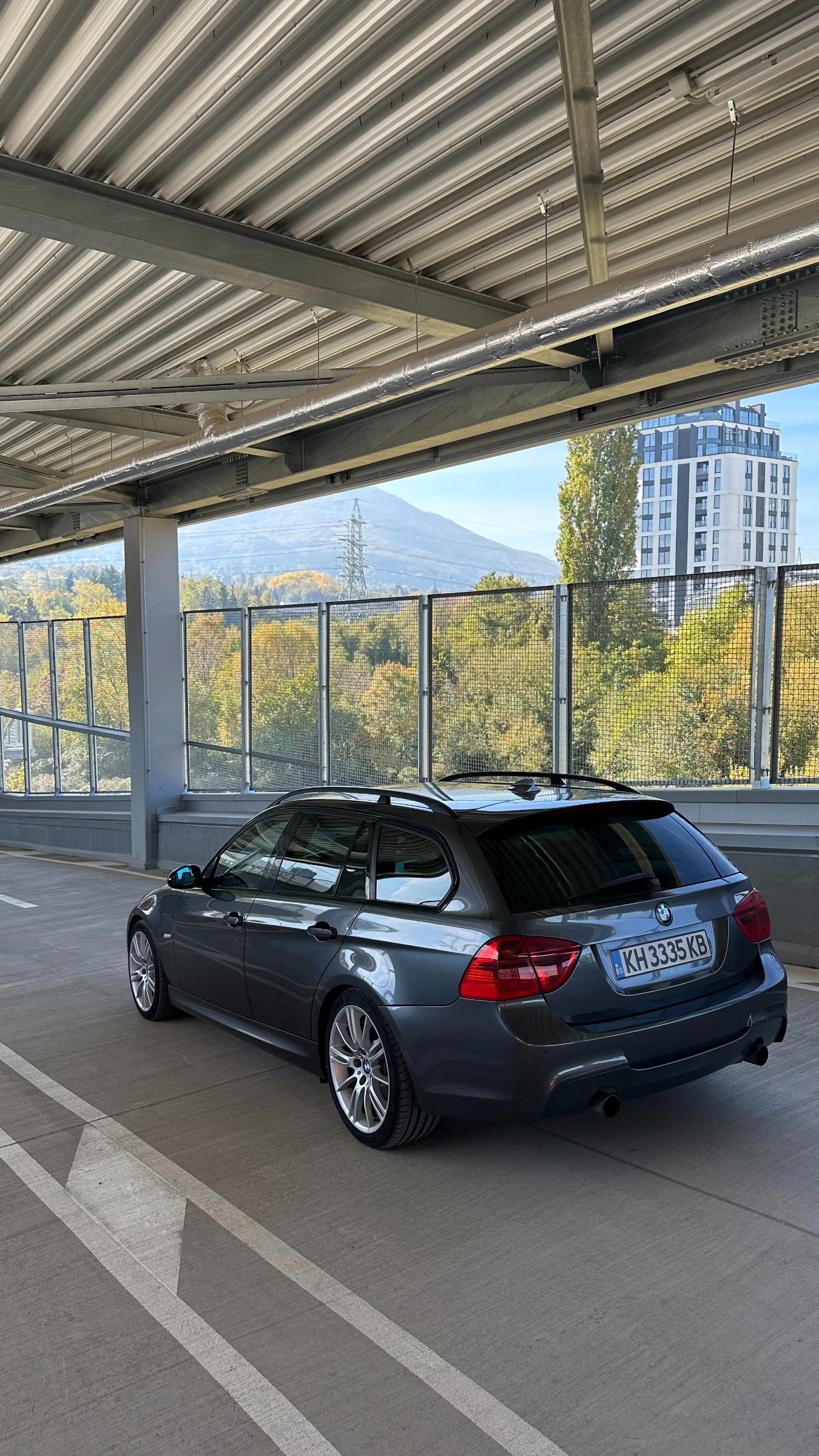 BMW 335  - изображение 3