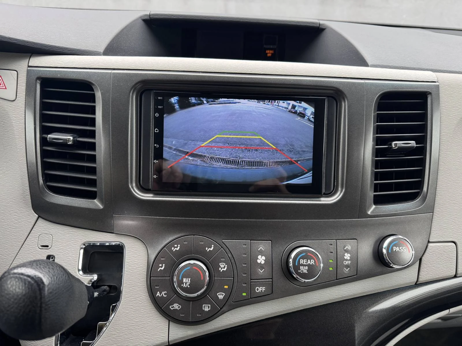 Toyota Sienna LE AWD 3.5L V6 | Mobile.bg � ����������� 14