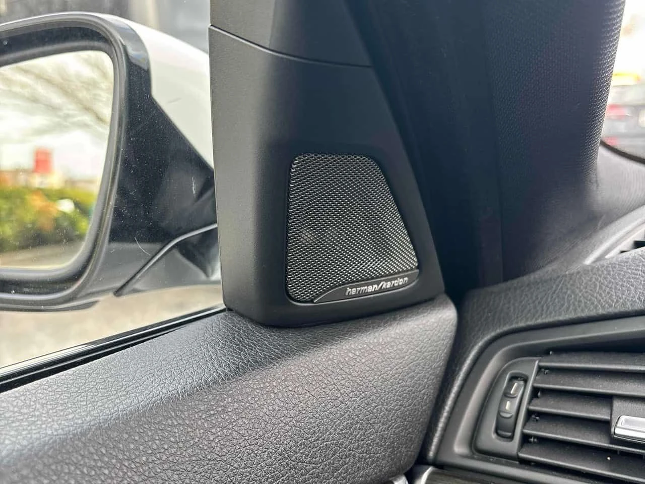 BMW 528 * 528i xDrive * CARFAX * ЦЕНА ДО БГ - изображение 10