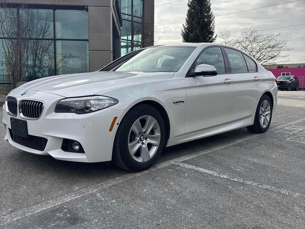 BMW 528 * 528i xDrive * CARFAX * ���� �� �� | Mobile.bg � ����������� 1