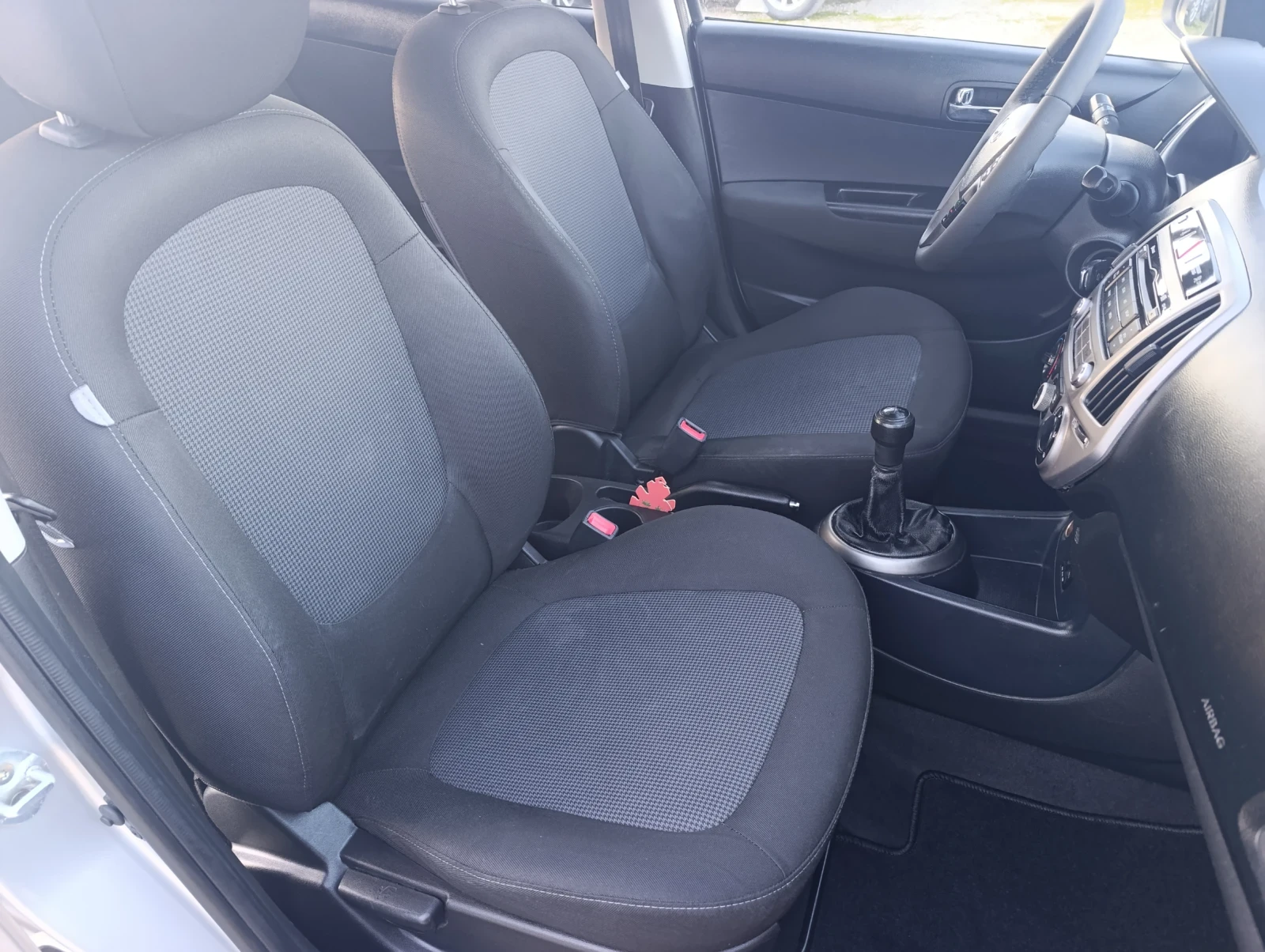 Hyundai I20 1.2 Classic  | Mobile.bg � ����������� 12