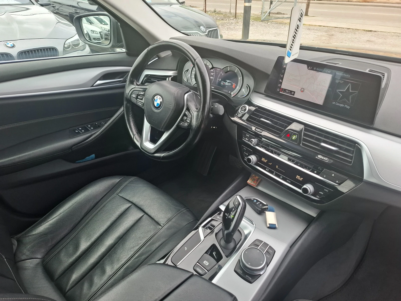 BMW 520 520 x-drive 190кс, снимка 11 - Автомобили и джипове - 54038873