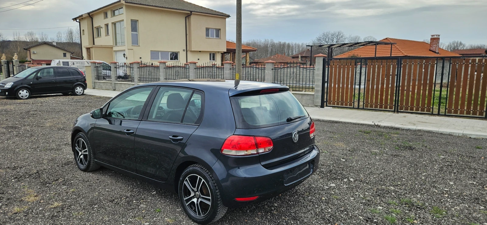 VW Golf, снимка 14 - Автомобили и джипове - 54046487