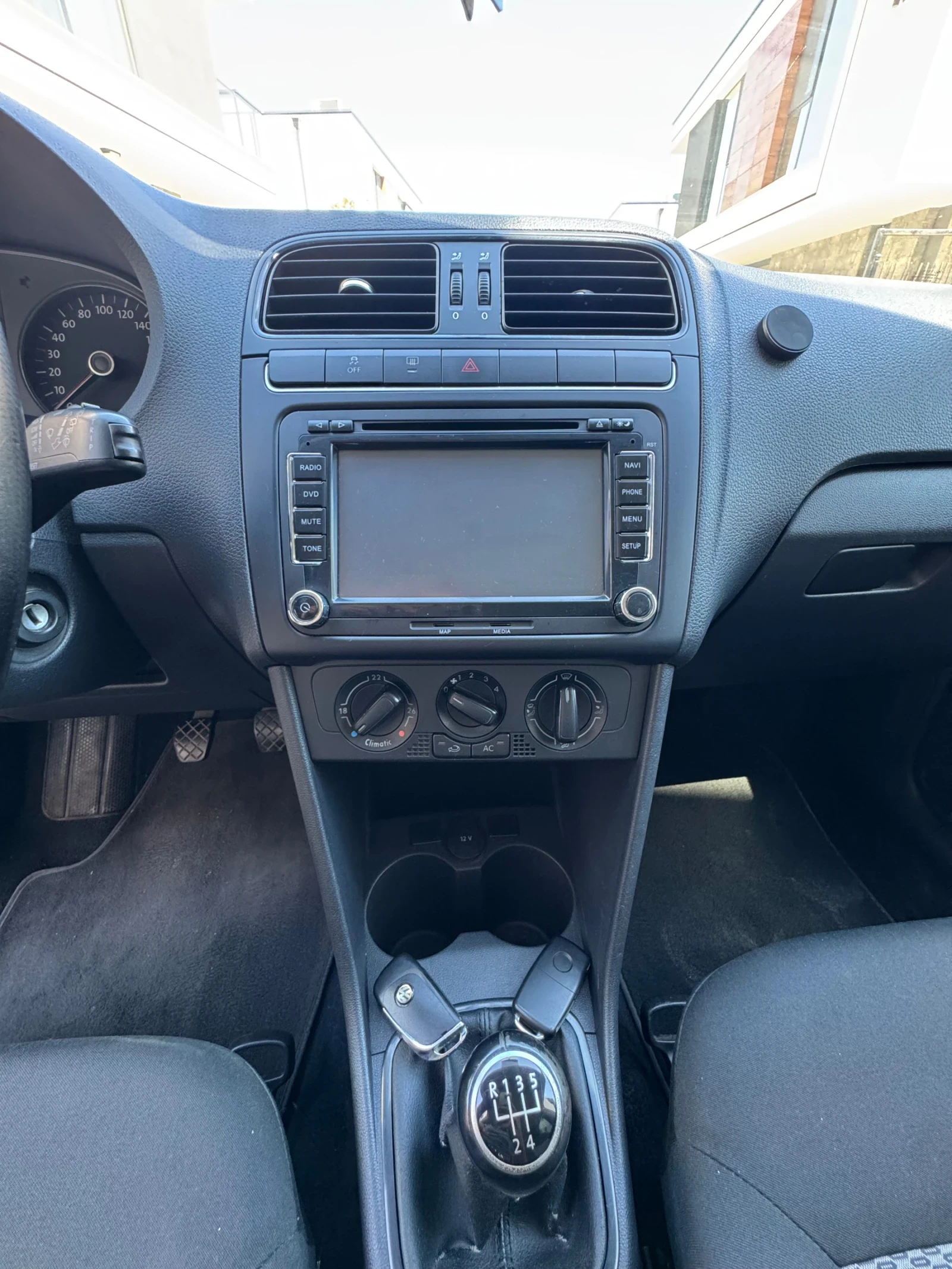 VW Polo 1.2 , снимка 11 - Автомобили и джипове - 54311634