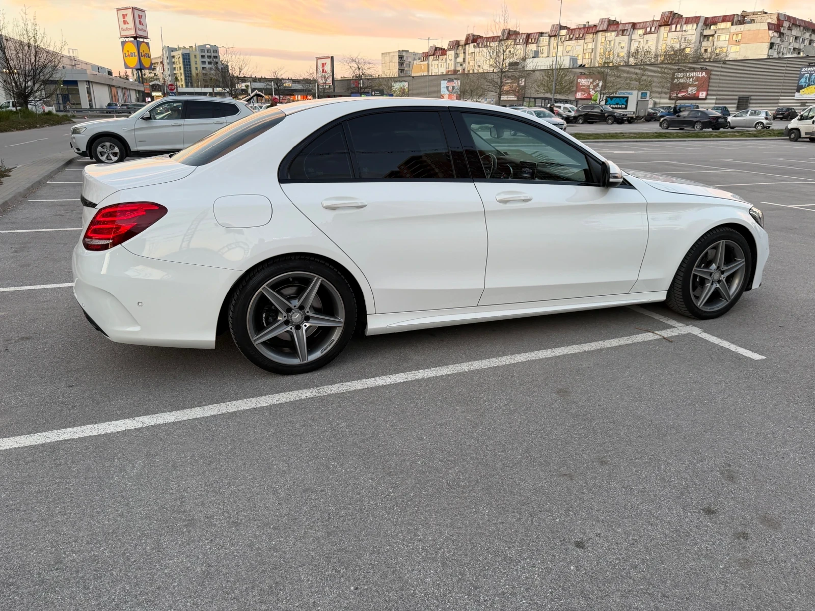 Mercedes-Benz C 250 AMG РАСK/СМЕНЕНИ ВЕРИГИ/РЕАЛНИ KM, снимка 6 - Автомобили и джипове - 54447882