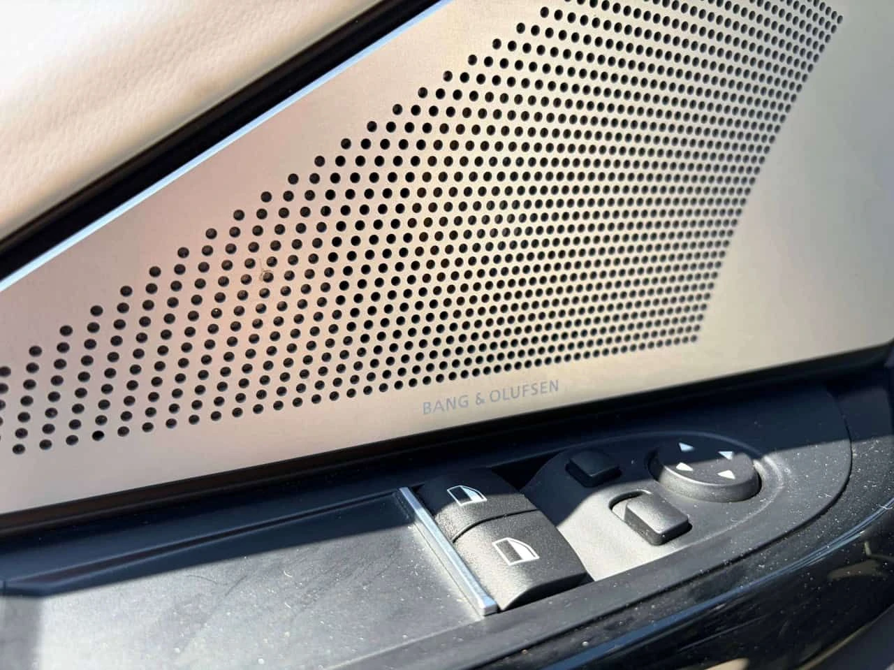 BMW M6 BANG & OLUFSEN| ���������| ���� ���� �� ��|  | Mobile.bg � ����������� 17