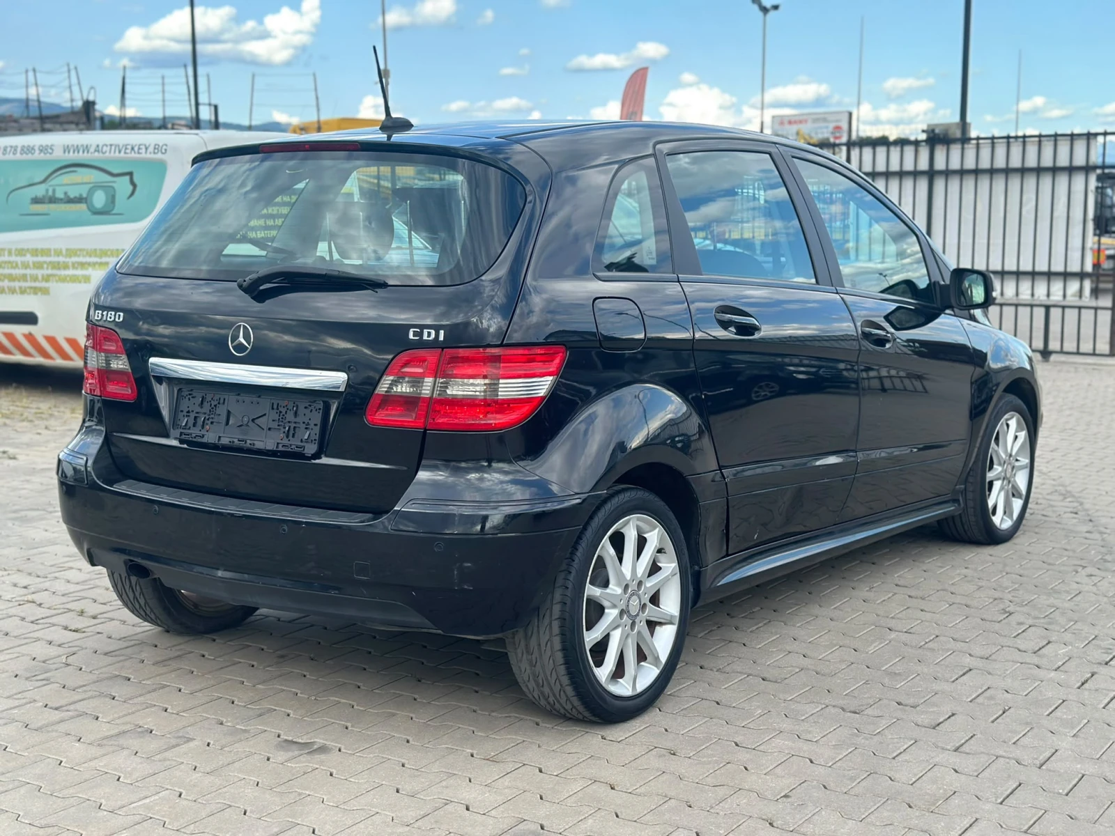 Mercedes-Benz B 180 / 2.0D / NAVI / ПОДГРЕВ /, снимка 5 - Автомобили и джипове - 55183935