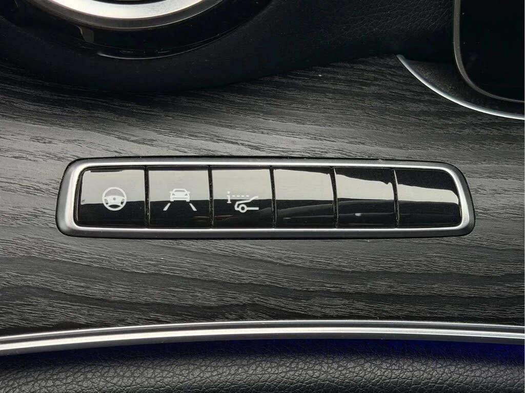 Mercedes-Benz E 400 4MATIC* AMG* HEAD UP* BURMESTER* DIS* КРАЙНА ЦЕНА, снимка 10 - Автомобили и джипове - 55406099