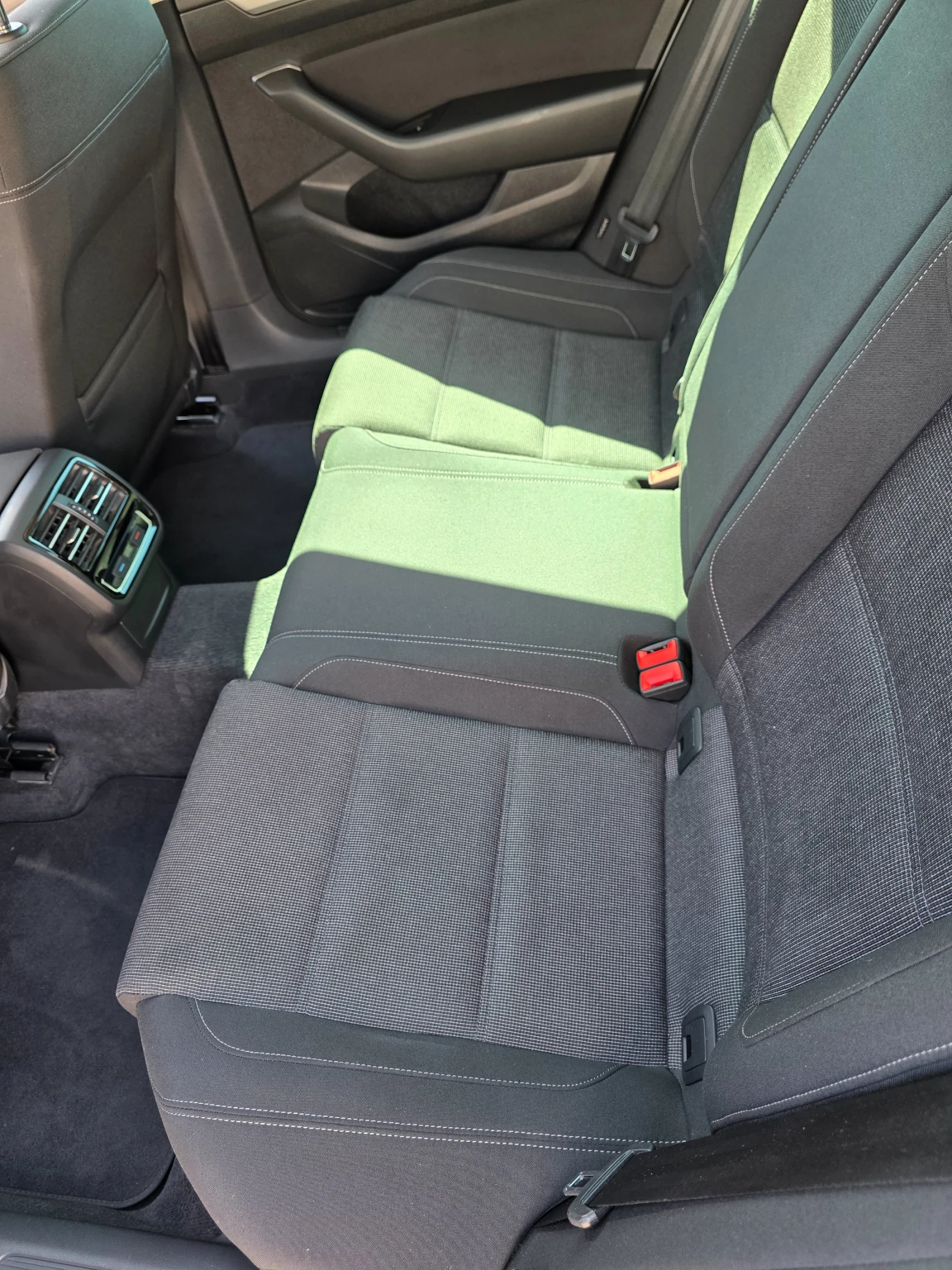 VW Passat 2.0TDI 150кс, снимка 12 - Автомобили и джипове - 55511905