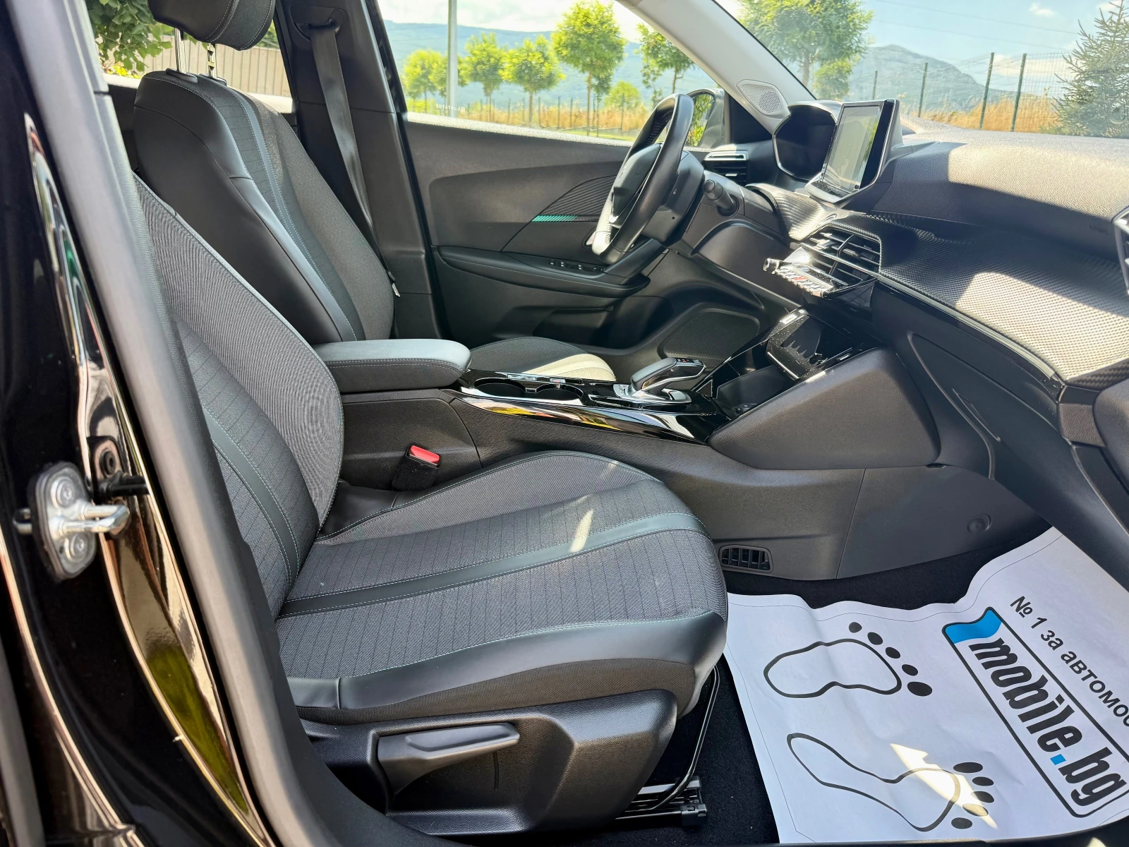 Peugeot 2008 ELECTRIC 40000 км. , снимка 11 - Автомобили и джипове - 55531875