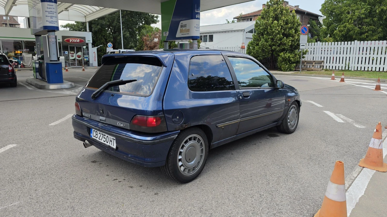 Renault Clio 1.8 16v, снимка 5 - Автомобили и джипове - 55598157