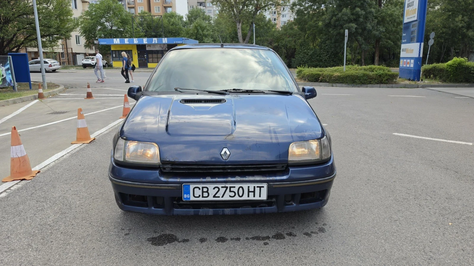 Renault Clio 1.8 16v, снимка 2 - Автомобили и джипове - 55598157