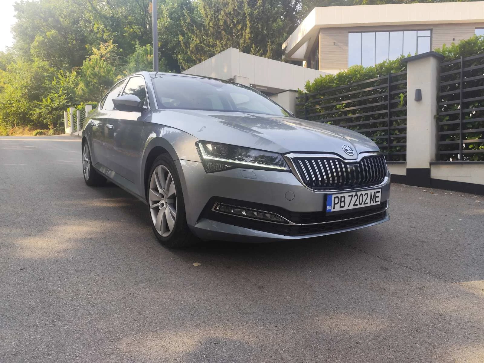 Skoda Superb 2.0 TDI, снимка 2 - Автомобили и джипове - 55732925