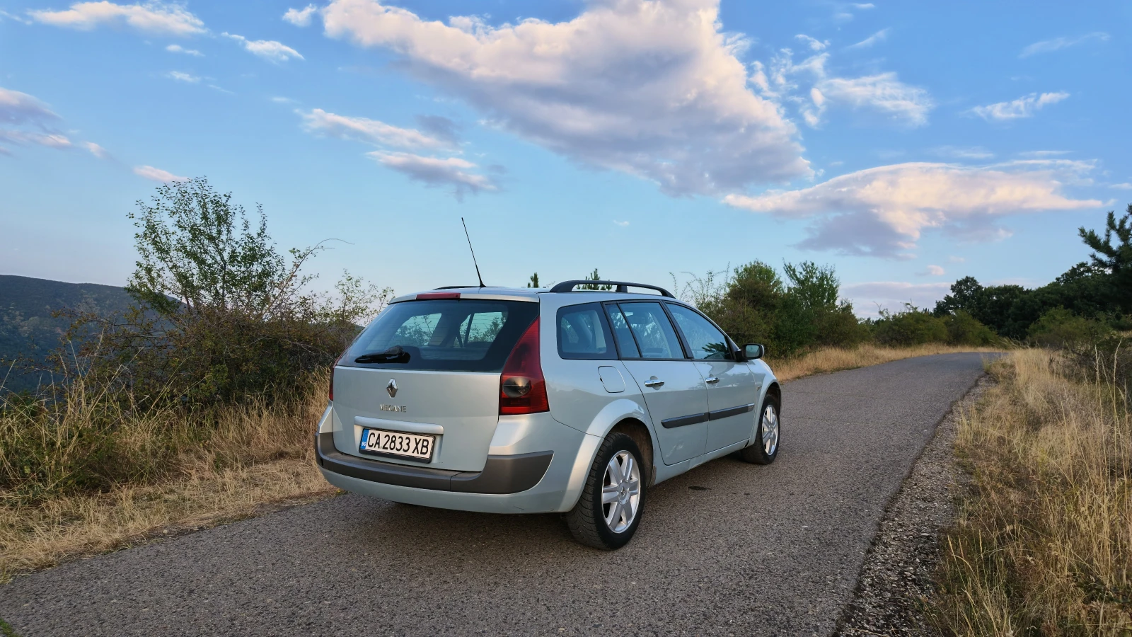 Renault Megane 1.9dci 120кс., снимка 7 - Автомобили и джипове - 55928571