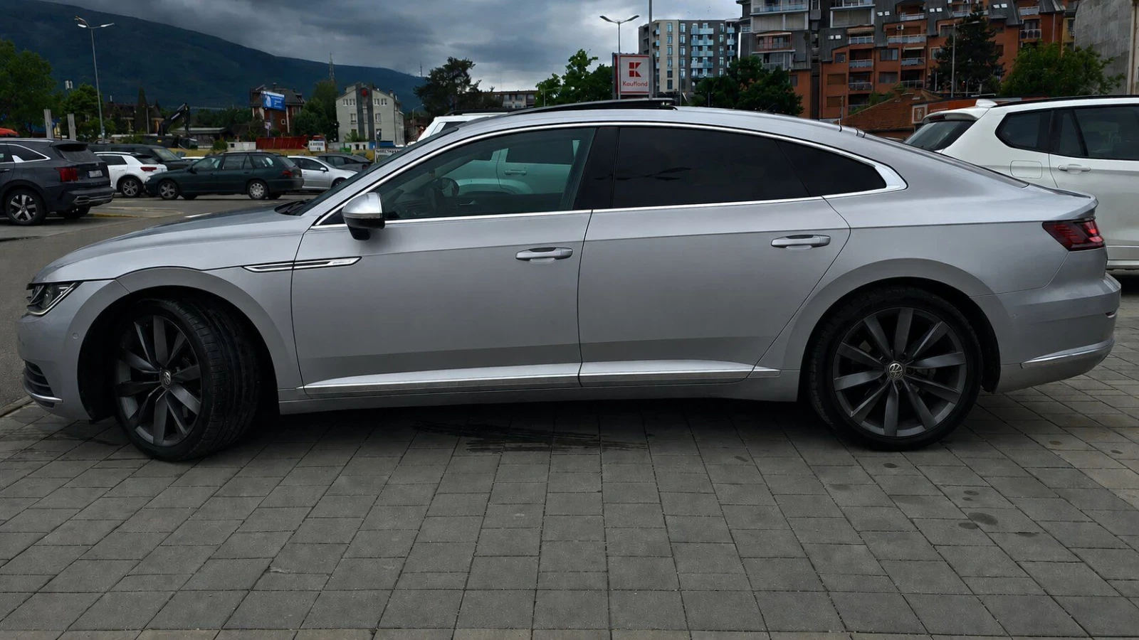 VW Arteon 2.0TDI BiTurbo 4motion, снимка 8 - Автомобили и джипове - 56232826