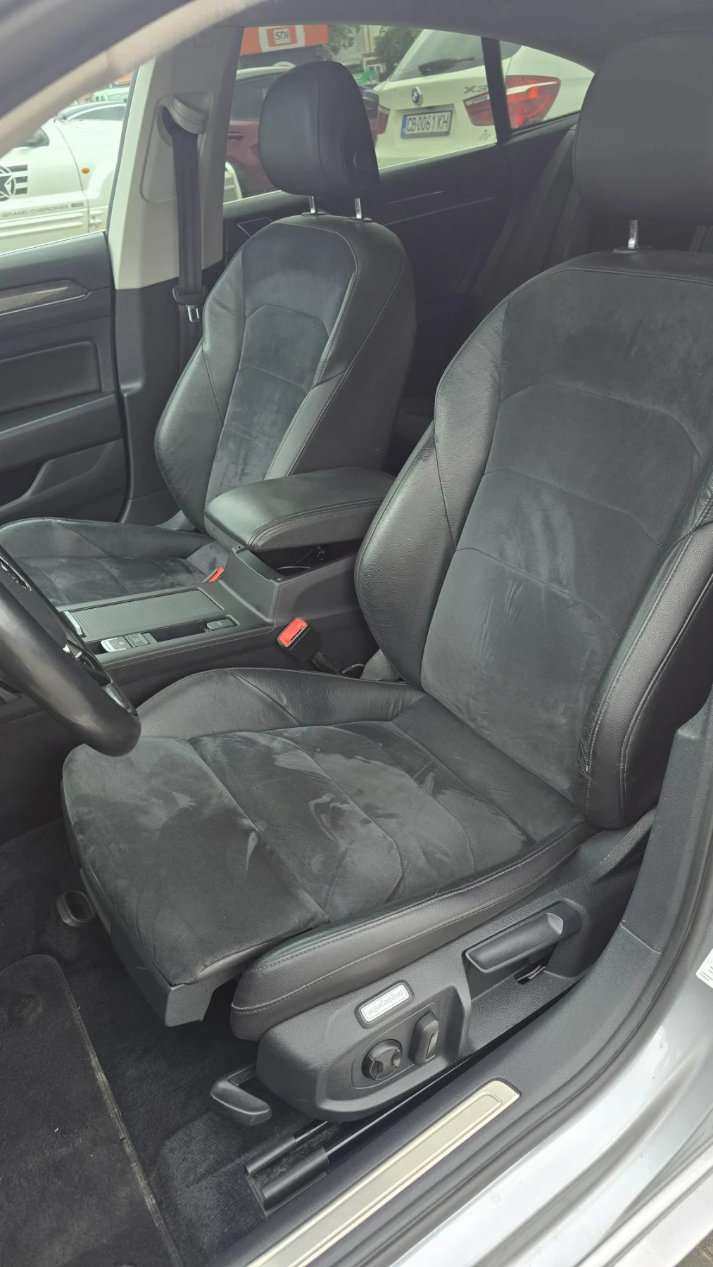 VW Arteon 2.0TDI BiTurbo 4motion, снимка 9 - Автомобили и джипове - 56232826