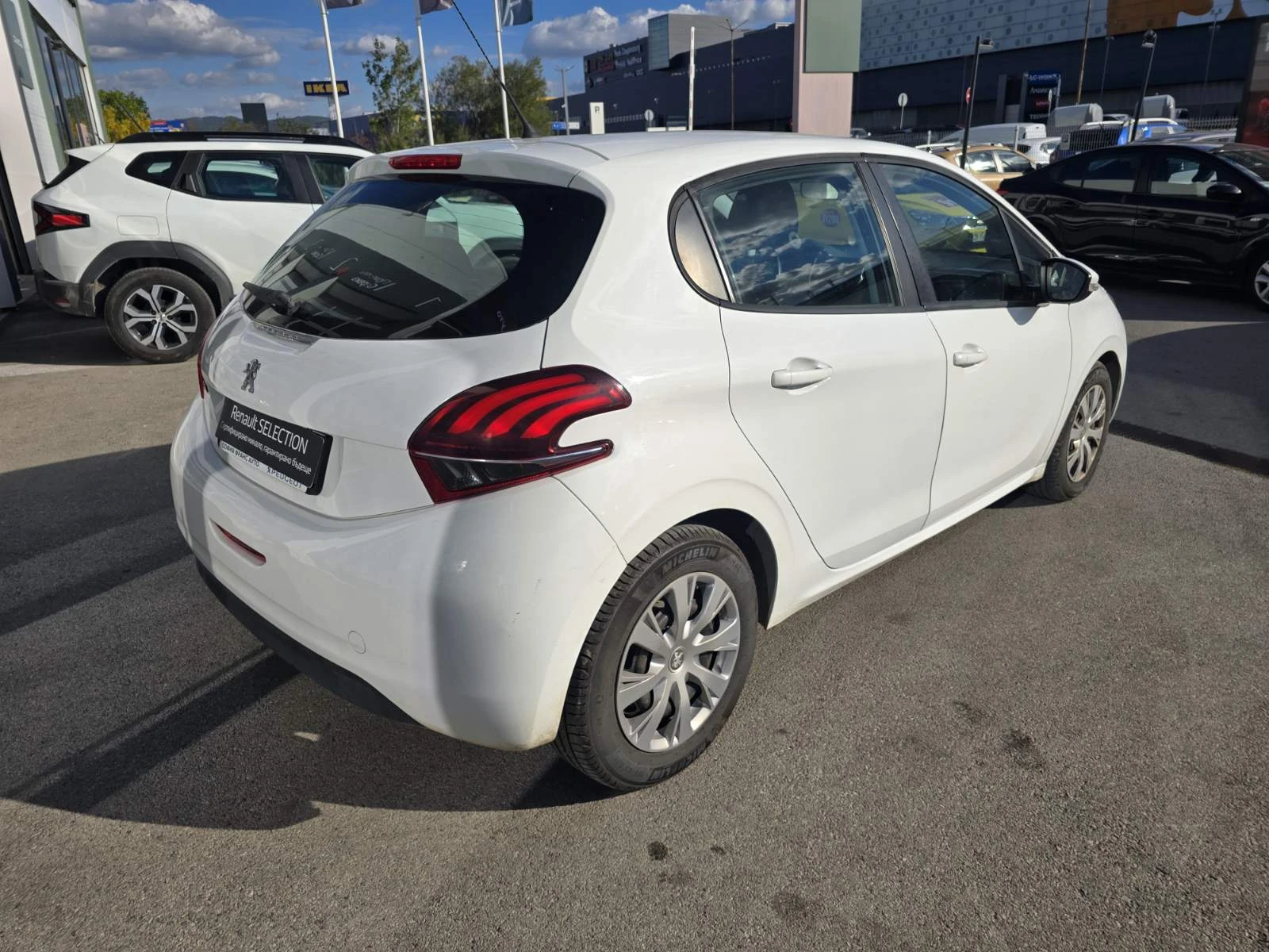 Peugeot 208 1.6 dCi 75 (N1 �����������) | Mobile.bg � ����������� 5