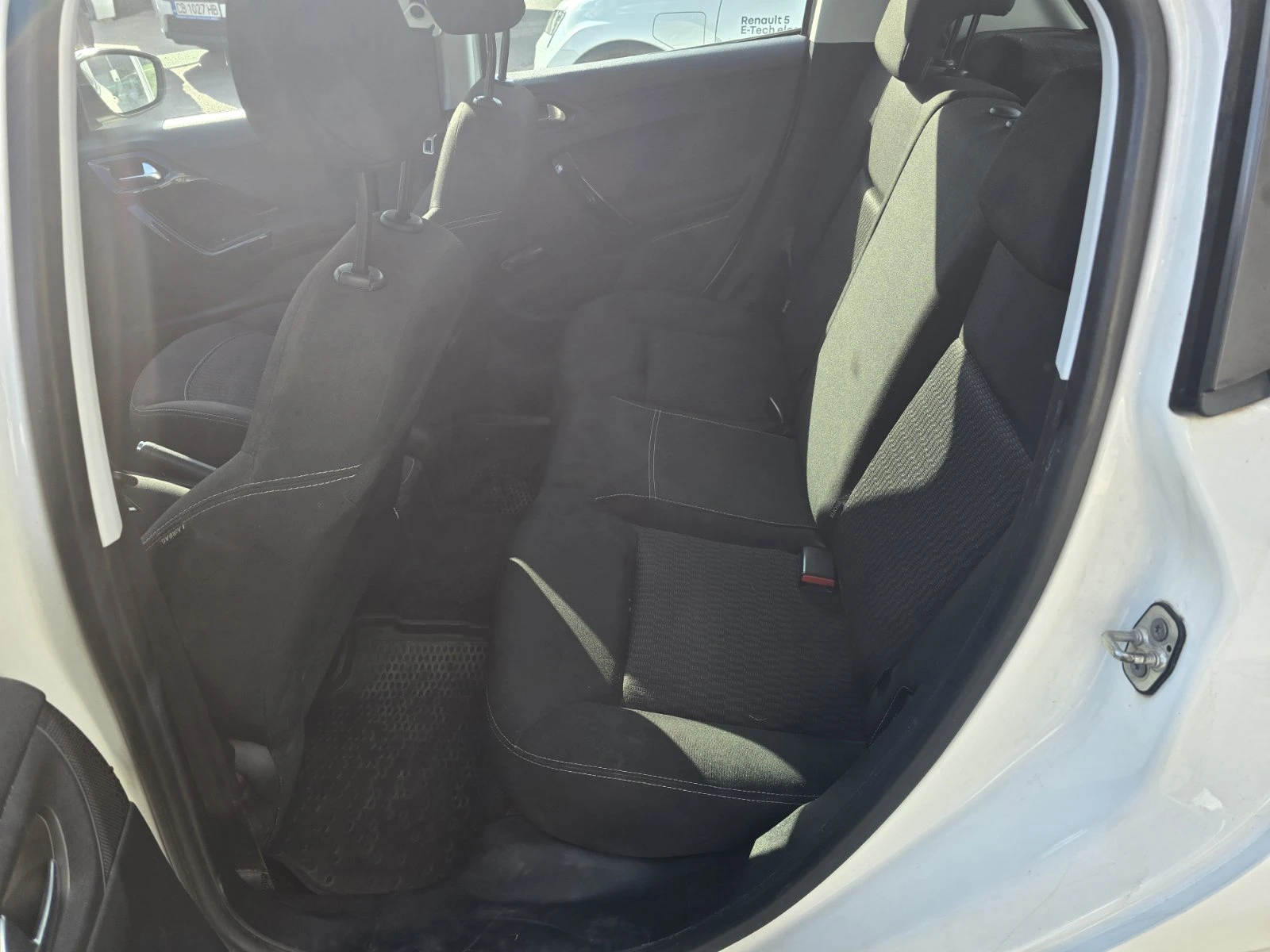 Peugeot 208 1.6 dCi 75 (N1 �����������) | Mobile.bg � ����������� 12