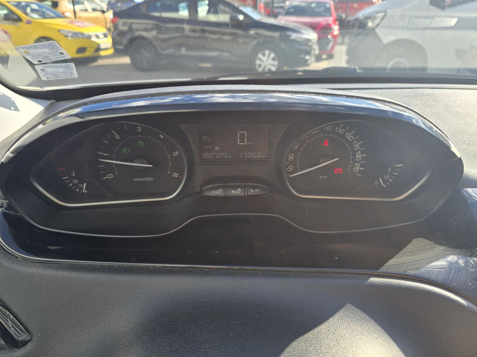 Peugeot 208 1.6 dCi 75 (N1 �����������) | Mobile.bg � ����������� 8