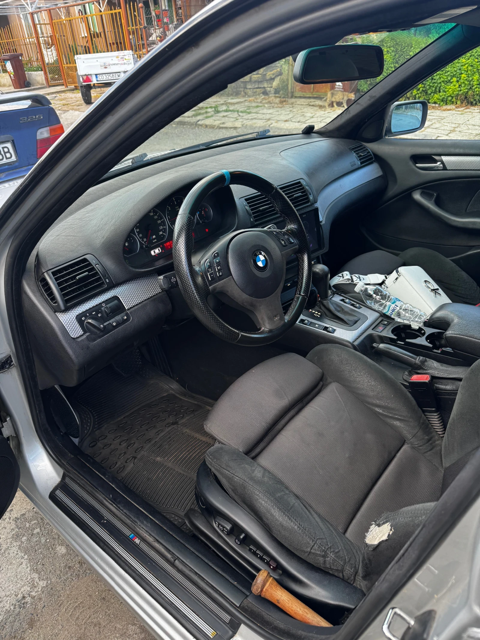 BMW 330, снимка 10 - Автомобили и джипове - 56660112