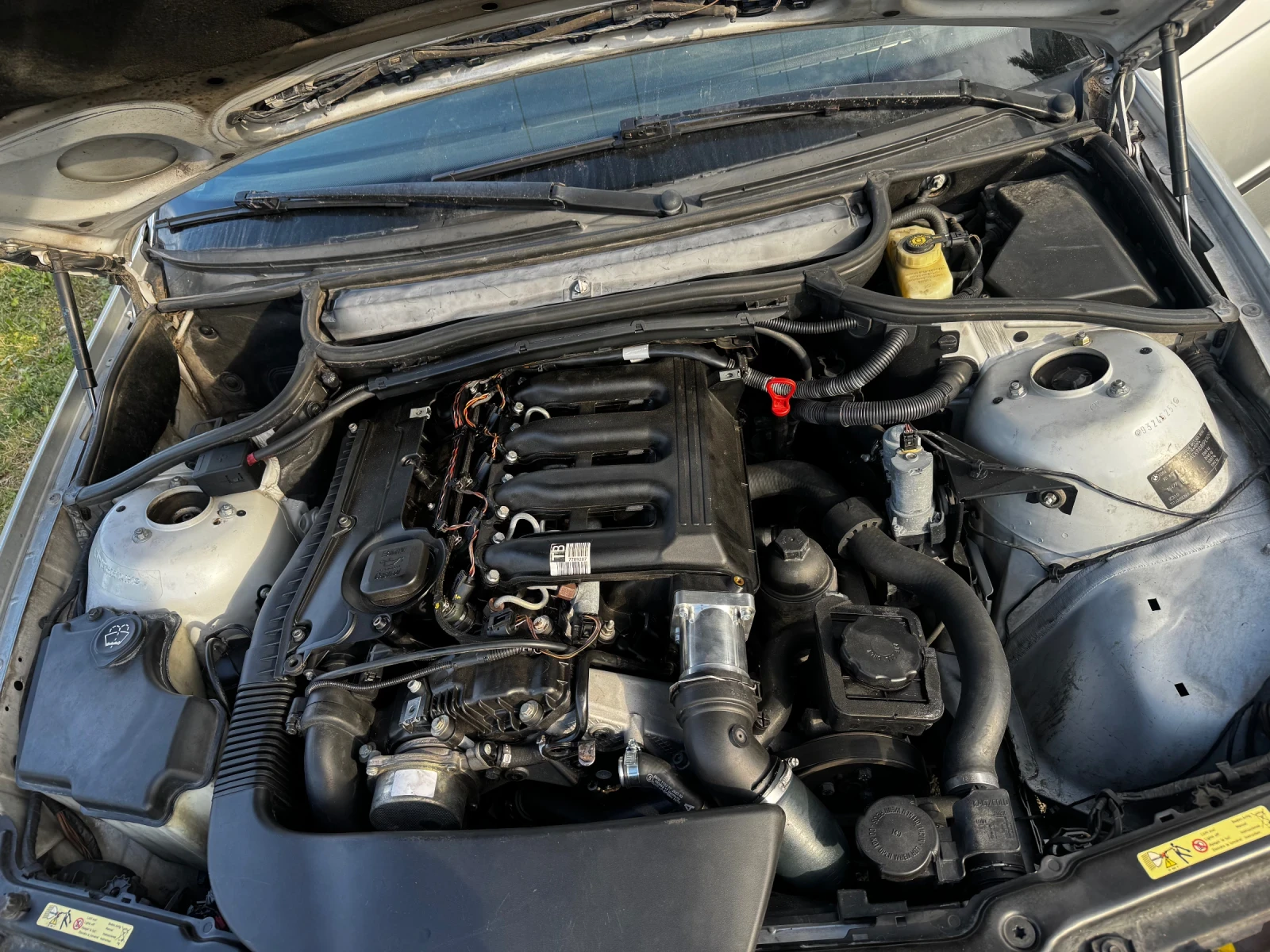 BMW 330, снимка 5 - Автомобили и джипове - 56660112
