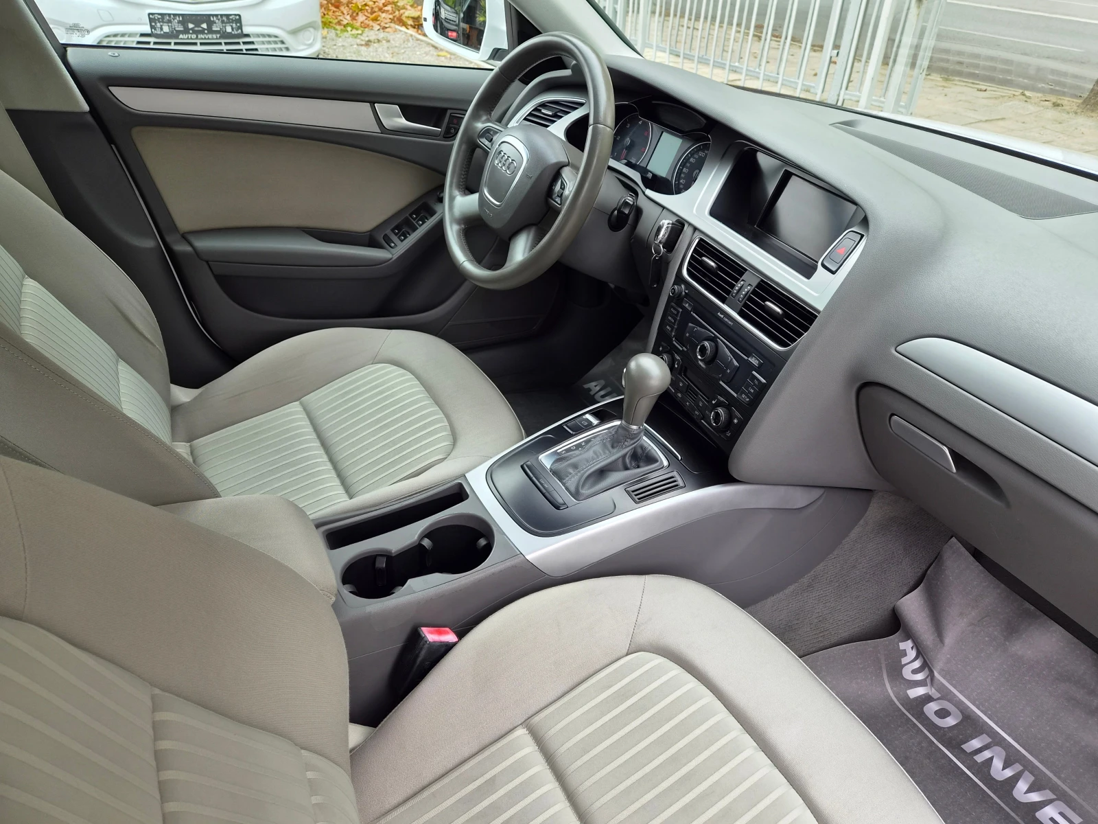Audi A4 AVTOMAT, снимка 15 - Автомобили и джипове - 56745491