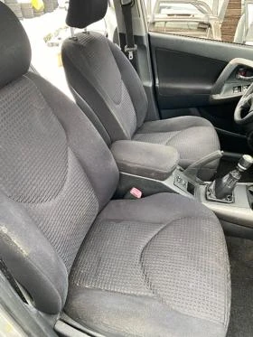 Toyota Rav4 2.2 D-cat 177 к.с., снимка 8