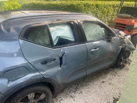 Volvo XC40 T4 AWD R Design, снимка 5