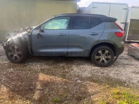 Volvo XC40 T4 AWD R Design, снимка 2