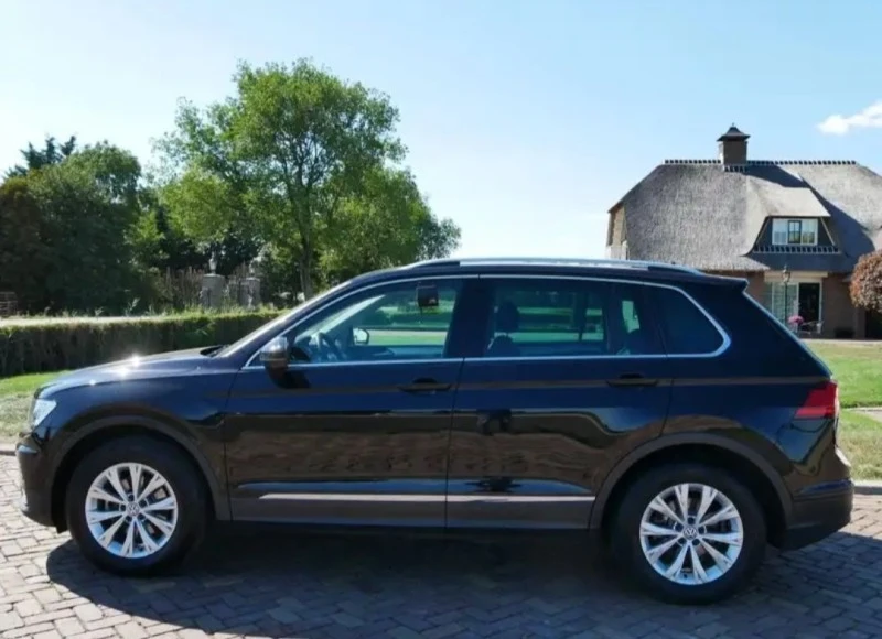 VW Tiguan 1,6 TDI-CLH-105 PS, снимка 4 - Автомобили и джипове - 42148230