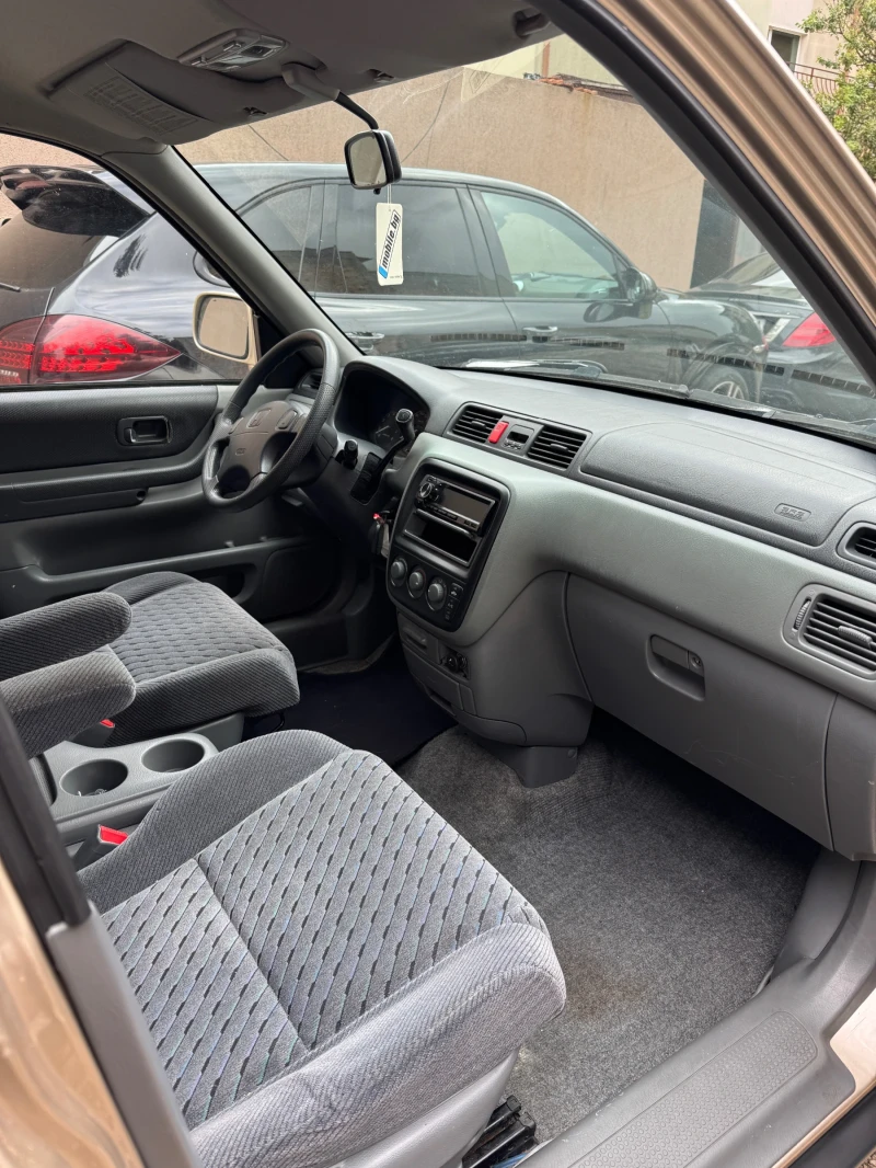 Honda Cr-v 2.0i Klima Automatic, снимка 9 - Автомобили и джипове - 47423198