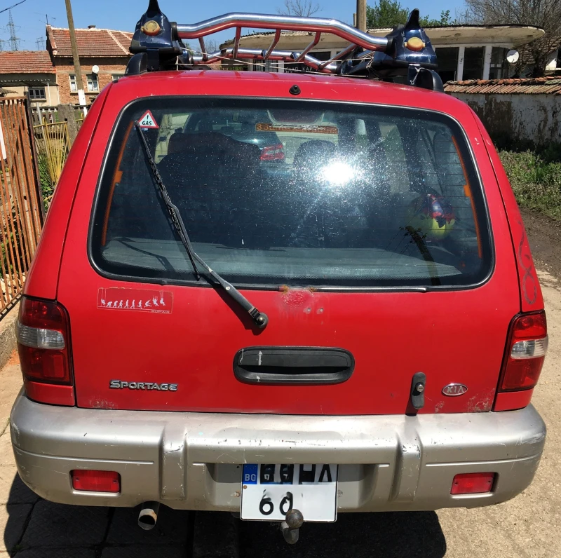 Kia Sportage wagon, снимка 4 - Автомобили и джипове - 52300274