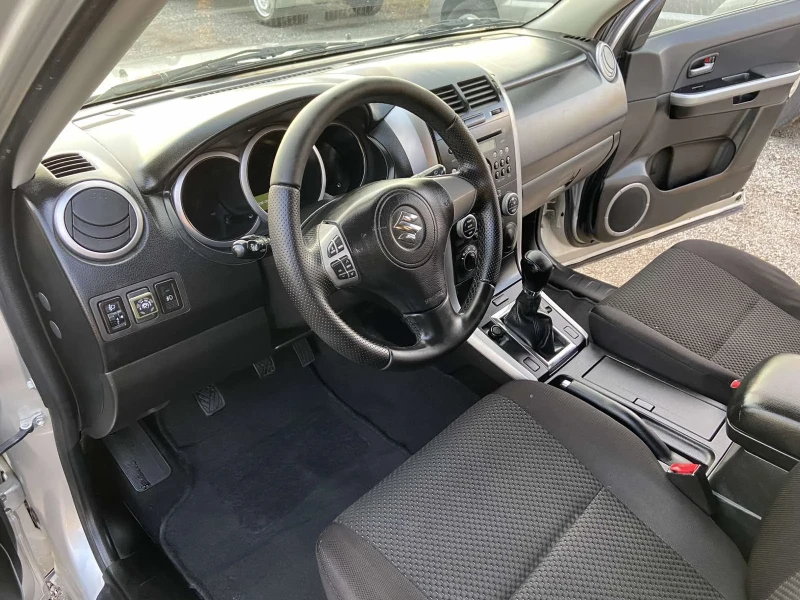 Suzuki Grand vitara 4х4 газ бензин, снимка 8 - Автомобили и джипове - 52395200