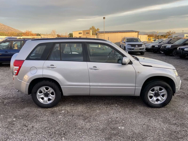 Suzuki Grand vitara 4х4 газ бензин, снимка 3 - Автомобили и джипове - 52395200