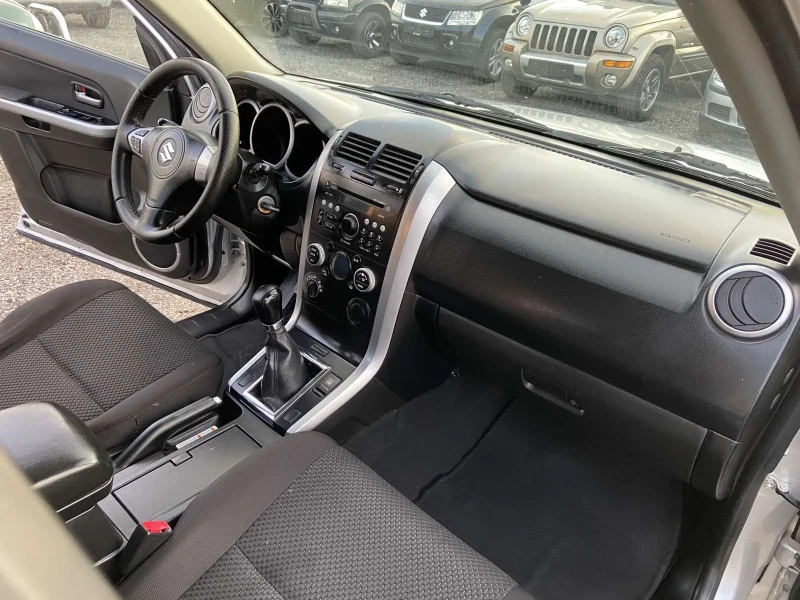 Suzuki Grand vitara 4х4 газ бензин, снимка 10 - Автомобили и джипове - 52395200