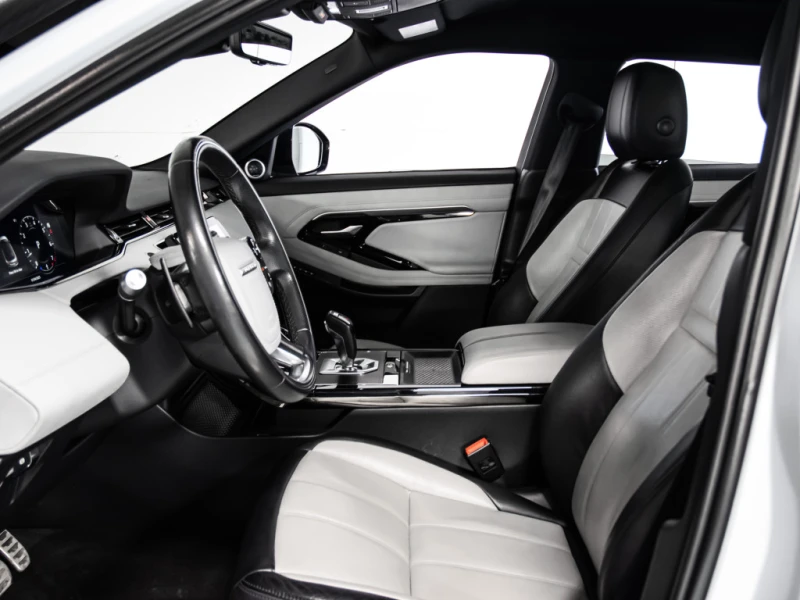 Land Rover Range Rover Evoque 2020* FIRST EDITION* MERIDIAN* HEAD-UP* LANE ASSIS, снимка 14 - Автомобили и джипове - 52505668