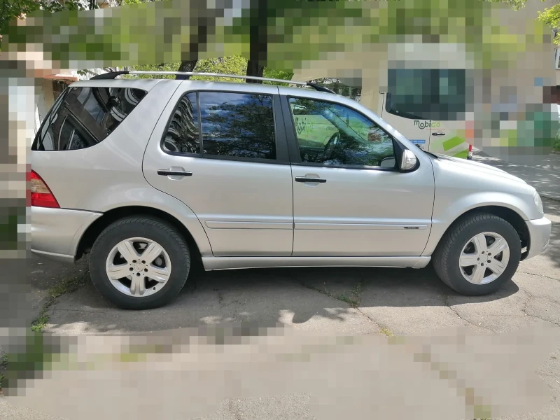 Mercedes-Benz ML 270, снимка 3 - Автомобили и джипове - 53045344