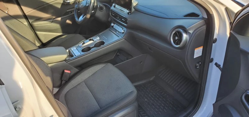 Hyundai Kona 64kwh Prime, KRELL, SOH 100%, снимка 8 - Автомобили и джипове - 53238323
