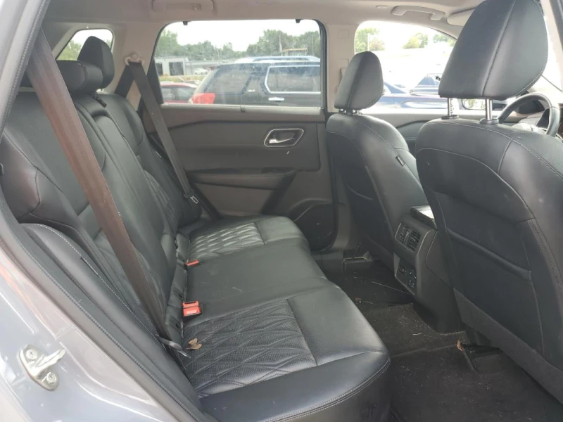 Nissan Rogue 1.5l Platinum, снимка 10 - Автомобили и джипове - 53494636