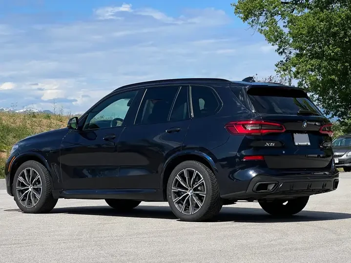 BMW X5 M* SPORT* HARMON* KARDON* ДИГИТАЛНО* ТАБЛО* 360КАМ, снимка 2 - Автомобили и джипове - 54709259
