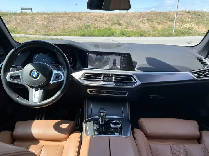 BMW X5 M* SPORT* HARMON* KARDON* ДИГИТАЛНО* ТАБЛО* 360КАМ, снимка 9 - Автомобили и джипове - 54709259