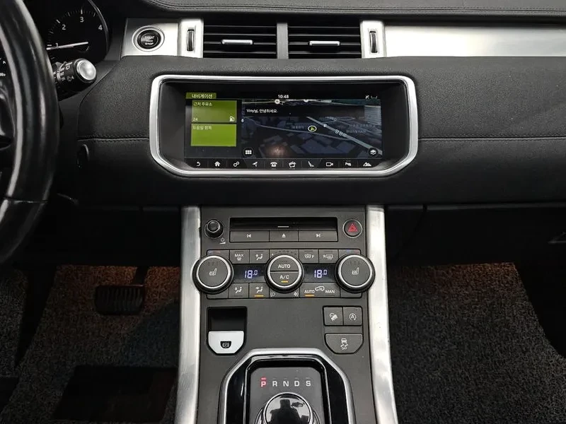 Land Rover Range Rover Evoque 2.0 Td4 Se, снимка 14 - Автомобили и джипове - 55216185