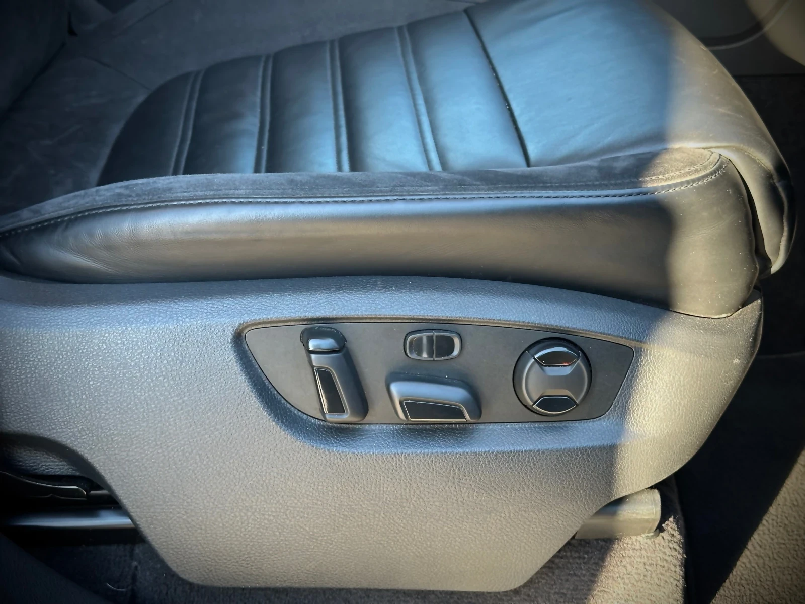 VW Touareg R Line V6 TDI 262 PS Air Suspension | Mobile.bg   11