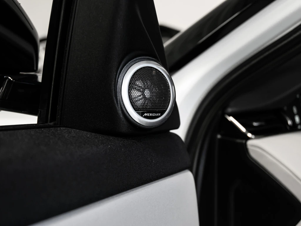 Land Rover Range Rover Evoque 2020* FIRST EDITION* MERIDIAN* HEAD-UP* LANE ASSIS | Mobile.bg   12